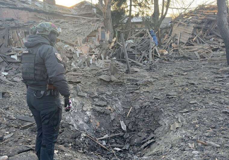 Росіяни скинули на Костянтинівку авіабомби: щонайменше пʼятеро загиблих