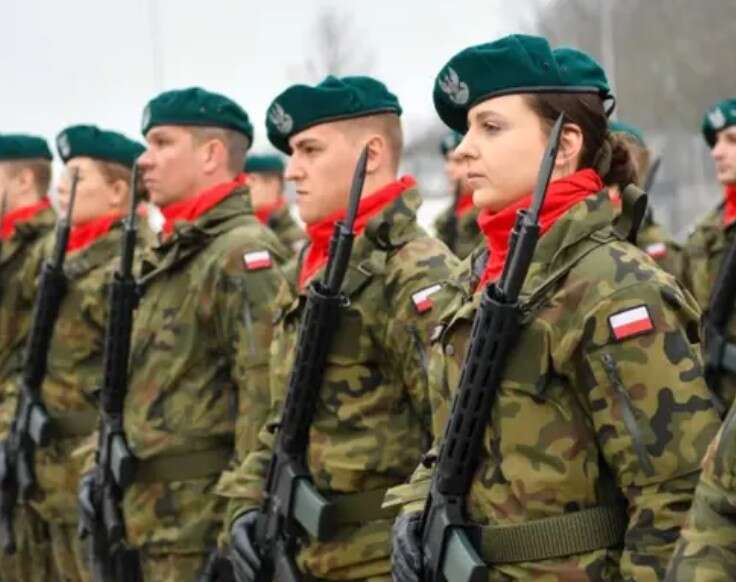 Польша укрепляет границу с Россией, - СМИ