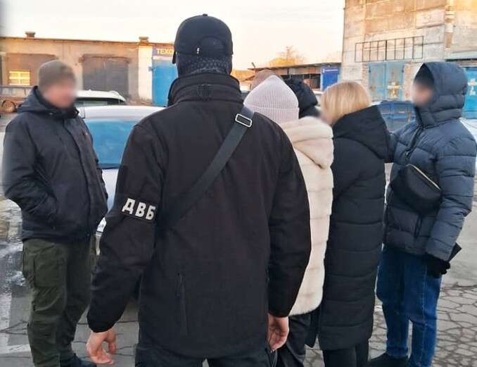 У Чернігові затримали чоловіка за шахрайство: обіцяв за 6000 гривень "гарантоване" складання іспиту