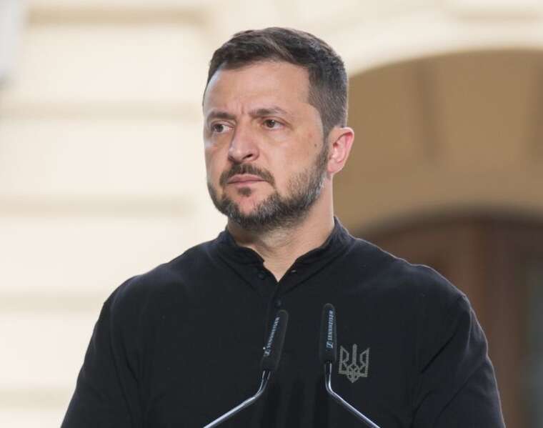 Зеленського підтримує майже половина українців, — опитування