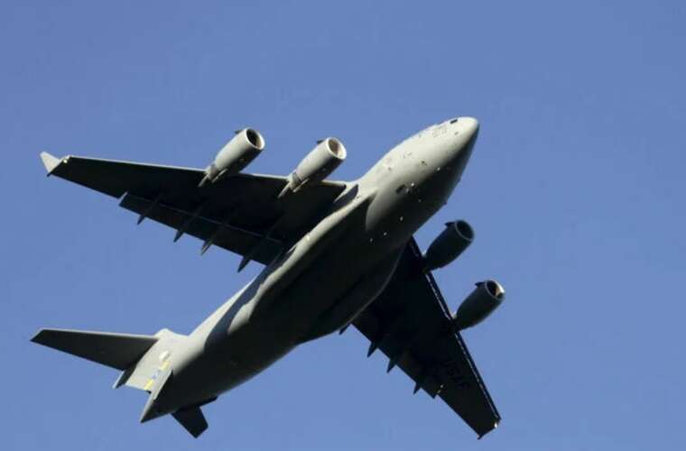 Американські літаки розвернулися після призупинення постачань зброї в Україну за наказом Трампа