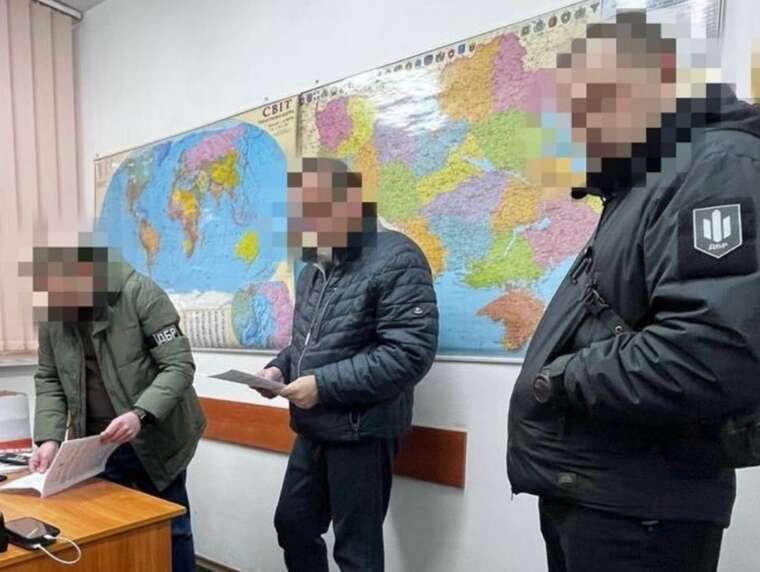 Стало відоме прізвище екстрадованого з Німеччини експосадовця ДПСУ, який перебуває в розшуку