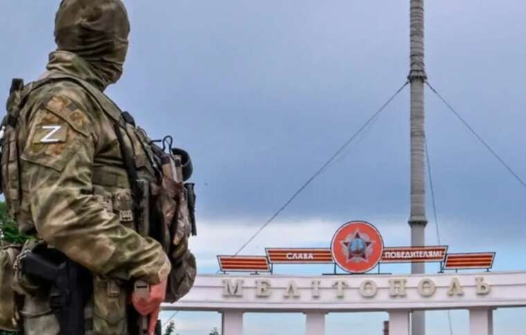 In the occupied Melitopol, the invaders have increased the number of patrols and are demanding documents from the youth