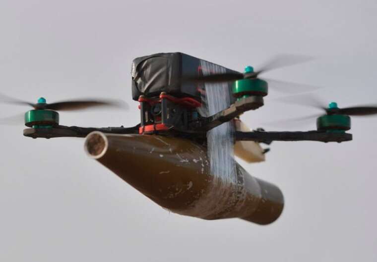 В Херсоне в результате атаки российского беспилотника пострадали двое человек