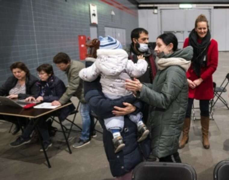 В странах ЕС около 4,3 миллиона украинцев получили временную защиту - Евростат