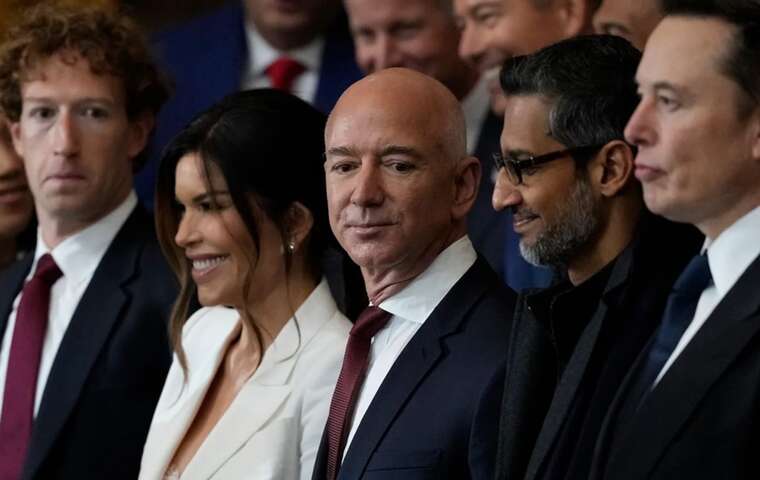 Мільярдери, які підтримали Трампа, втратили 209 мільярдів доларів за час його президентства, — Bloomberg