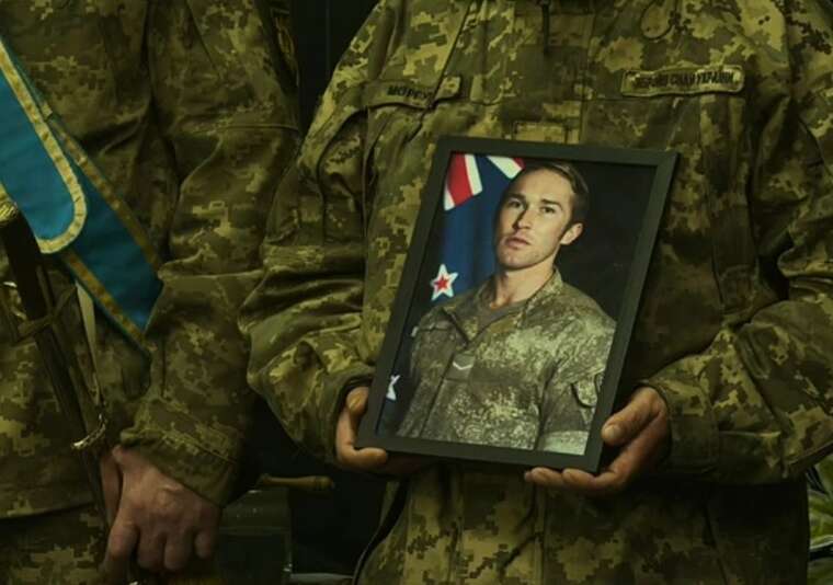 В Киеве попрощались с воином Международного легиона ГУР Домиником Абеленом