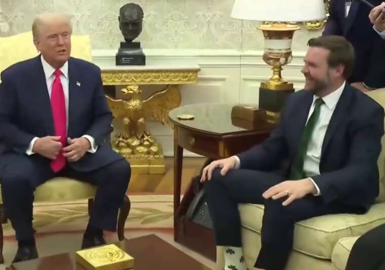 Трамп пожартував над Венсом через шкарпетки з конюшиною