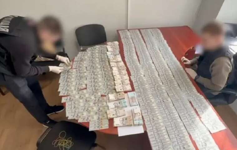 Корупція у «Київзеленбуді»: фігуранти вимагали мільйонні «відкати» від підрядників