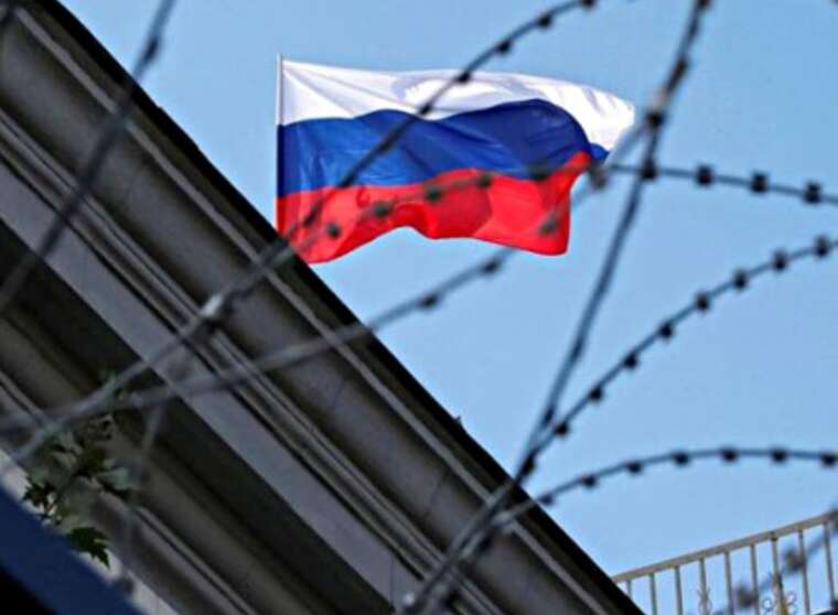 Посли країн ЄС вирішили продовжити санкції проти Росії ще на пів року