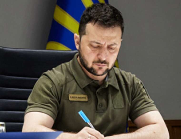 Зеленський вшанував нагородами ще 651 військовослужбовця, з них 340 - посмертно