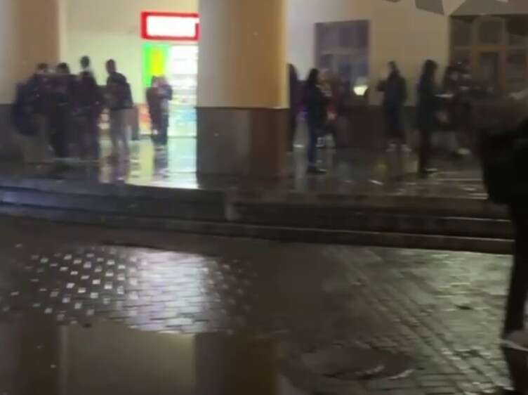 In Kyiv, the "Vokzalna" metro station was closed due to a suspicious item: all passengers were evacuated