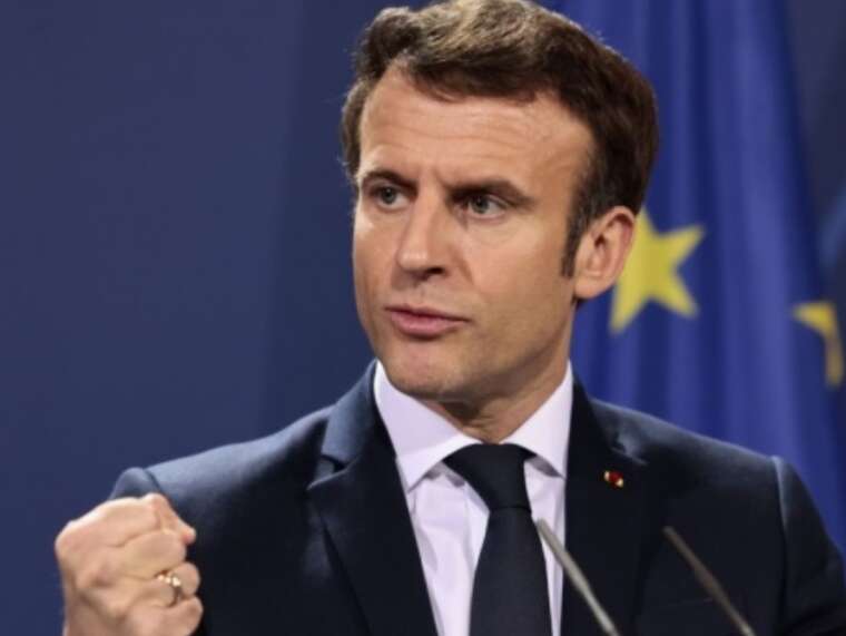 Макрон закликав до перемир’я в Україні: «Зброя має замовкнути»
