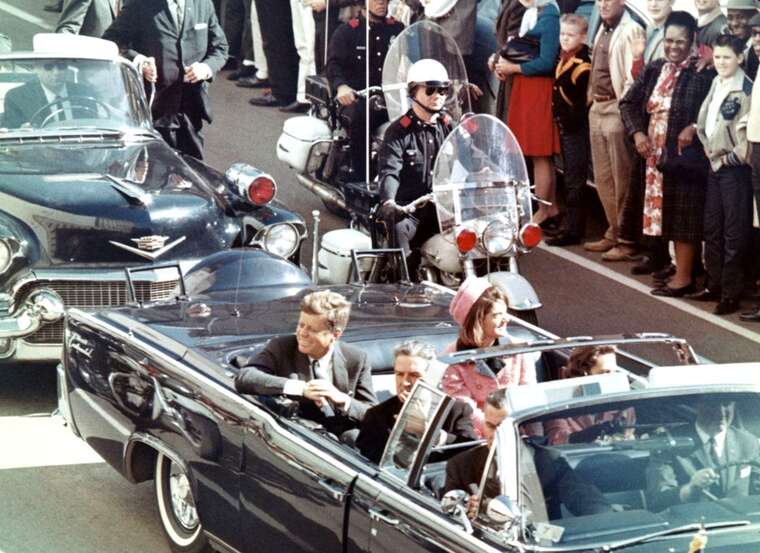 Трамп оголосив, що завтра будуть розкриті секретні файли щодо вбивства Джона Кеннеді