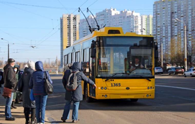 Столичный общественный транспорт начнёт работать во время тревог