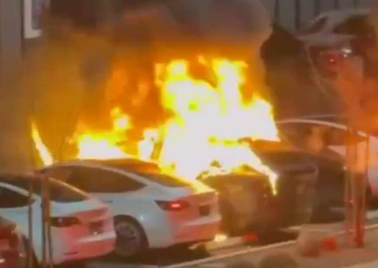 У Лас-Вегасі підпалили автомобілі Tesla: Ілон Маск назвав це актом тероризму