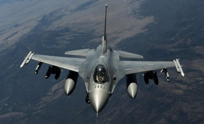 Зеленський спростував повідомлення РФ про збиття F-16 в Сумській області