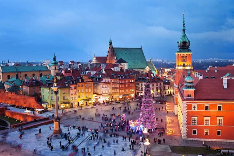 Готуються до війни: поляків закликали зробити запаси на 3 дні автономного виживання