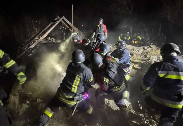 У Запоріжжі через атаку РФ загинула ціла родина: батько, мати та донька