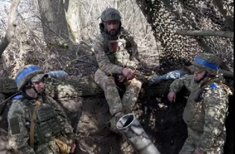 Українські військові розповіли, як взяли в полон пораненого російського окупанта