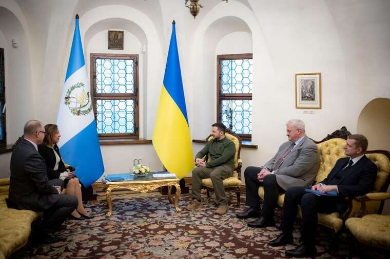 Зеленський прийняв вірчі грамоти від послів Шрі-Ланки та Гватемали