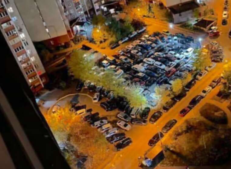 У Києві після атаки дронів розчищатимуть двори для екстрених служб