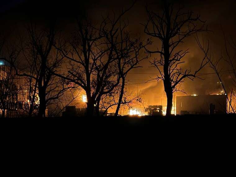 У Кривому Розі почалися пожежі після масованої атаки "шахедів"