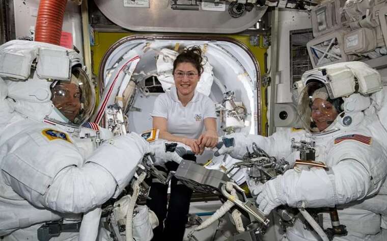 NASA більше не обіцяє відправити на Місяць жінок і темношкірих