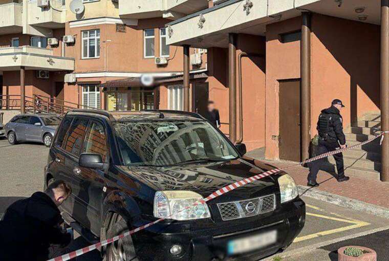 На столичной Оболони произошла стрельба: местный житель получил ранение в голову