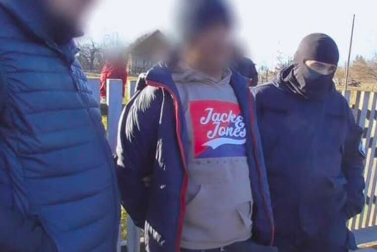 На Прикарпатті затримали чоловіка, який до смерті побив пенсіонерку