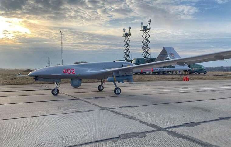 Турецький "Байрактар" уперше застосував надзвукову ракету IHA-122