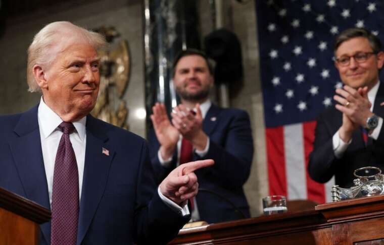 Суд зобов’язав зберегти переписку чиновників Трампа в чаті Signal про удари по Ємену