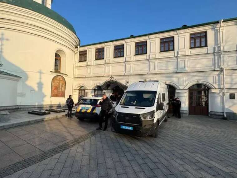 Московський патріархат звинувачує правоохоронців у спробі забрати мощі святих із Києво-Печерської лаври