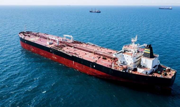 Росія збільшує обсяги перевезення нафти за допомогою «тіньового флоту», незважаючи на санкції Заходу