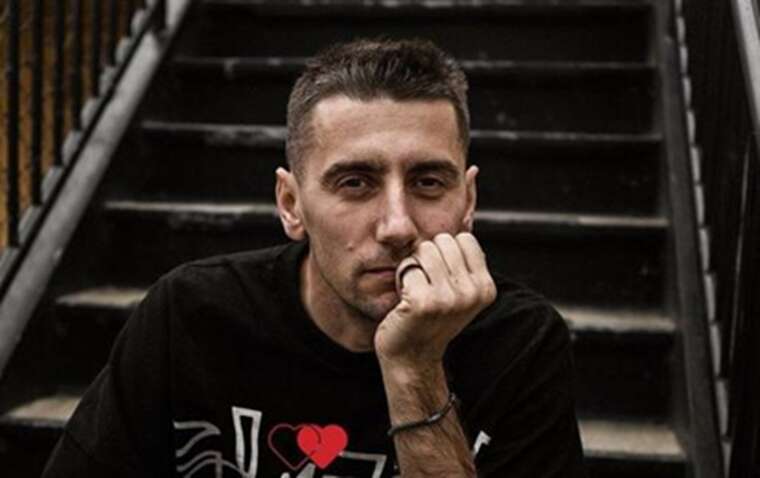 Ексучасник "Кварталу 95" Еллерт заявив, що  після виїзду за кордон став безхатьком