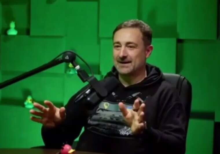 "Ukrposhta" has "armed" postal workers with chicken drumsticks for protection against dogs