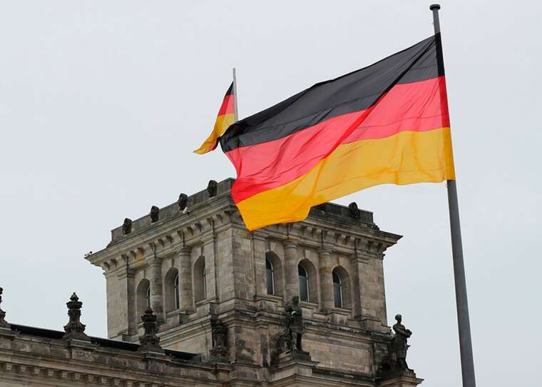 ͳ           , - Reuters