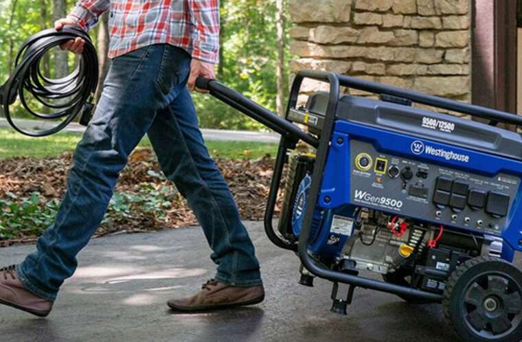 Жители Киева массово пытаются продать генераторы