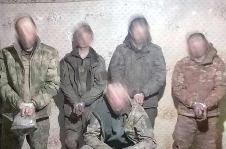 Ukrainian military captured 14 Russians in the Kursk region