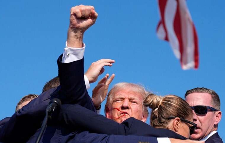 Трамп замінив офіційний портрет Обами власним