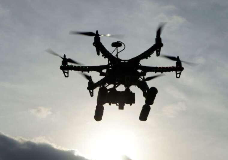 У Херсоні росіяни здійснили чергову атаку з безпілотника: постраждав цивільний