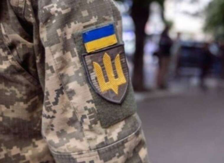 У Луцьку представники ТЦК намагались зупинити велосипедиста просто під час руху — той втік