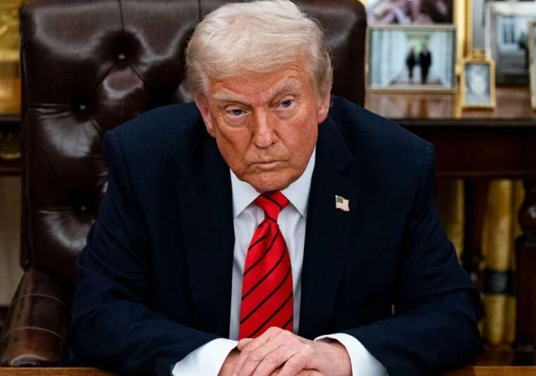 ЗМІ: Трамп планує приїхати на похорон Папи Франциска