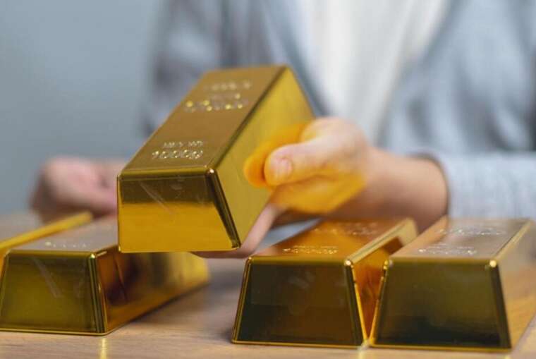 Цены на золото достигли 3500 долларов за унцию