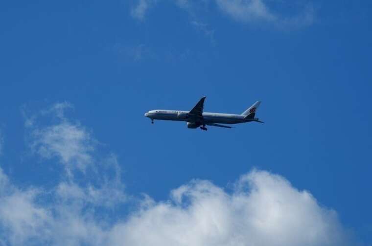 ˳  ³    , - Flightradar