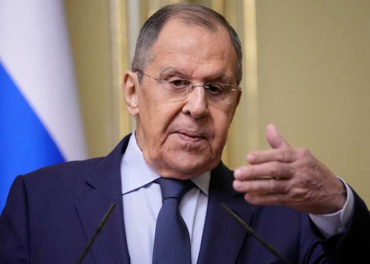Росія готова вести з Україною переговори без попередніх умов, - Лавров