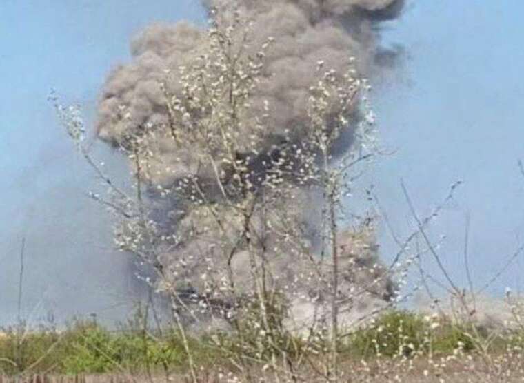 У Слов’янську прогриміли сильні вибухи: над містом піднявся стовп диму