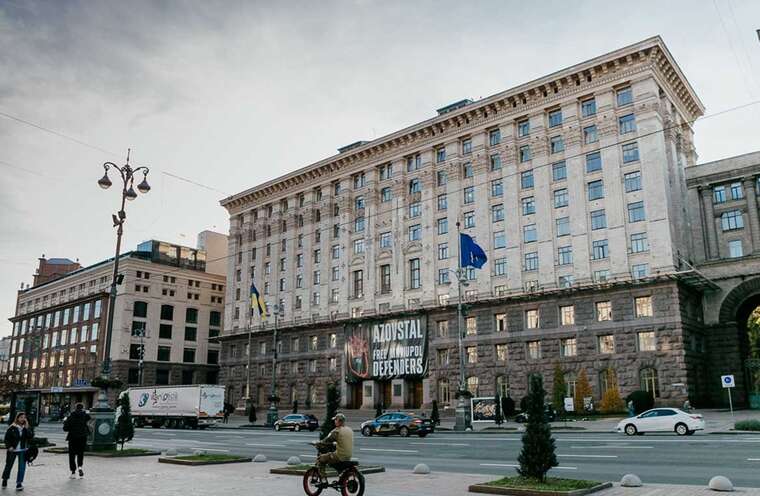 Metropolitan officials legalize bribes through casinos and receive "thanks" in the form of parking spaces — investigation