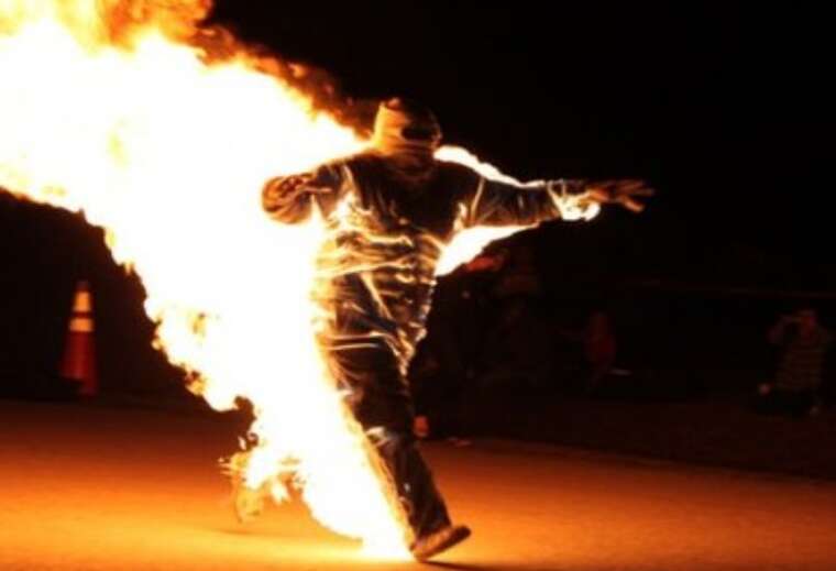 У центрі Івано-Франківська чоловік вчинив самопідпал