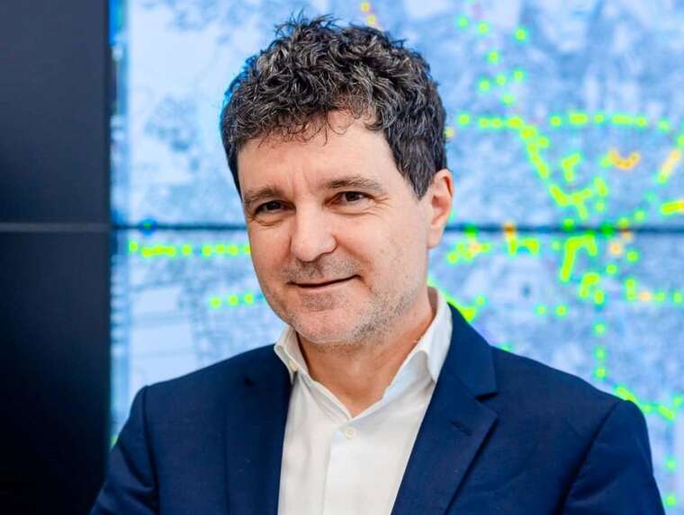 Один із кандидатів на посаду президента Румунії подав до суду проти своєї суперниці